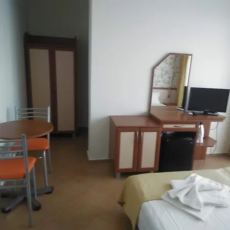 Kostovi 3* プリモルスコ