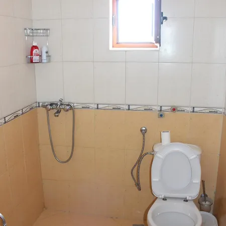 Kostovi Affittacamere *