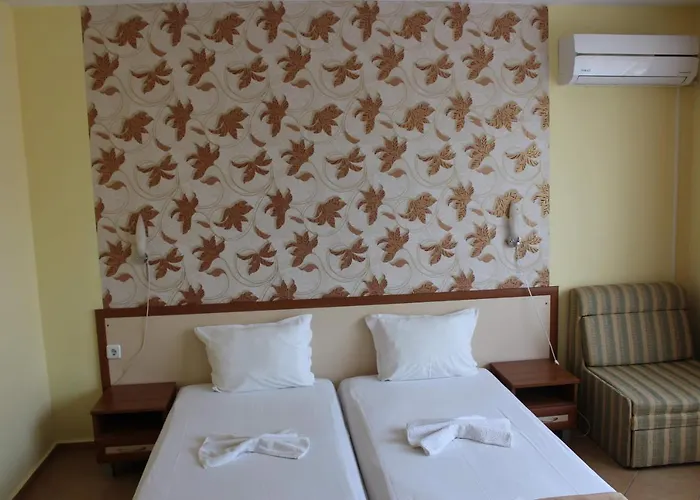 Casa de hóspedes Kostovi 3*